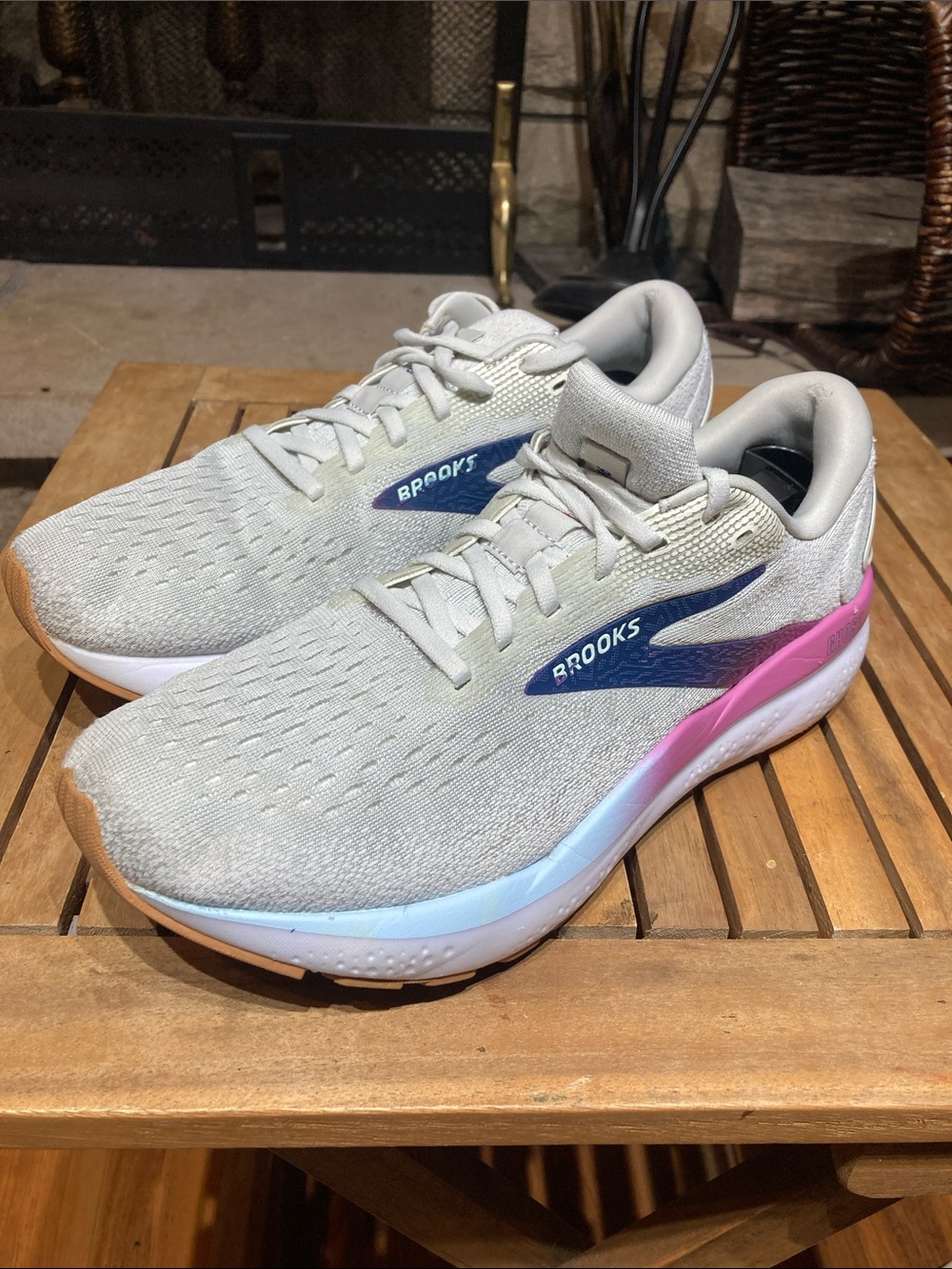 Brooks Ghost 16 Womens Shoes Sz 10.5 B Running Gray Lace Up Low Top Sneaker